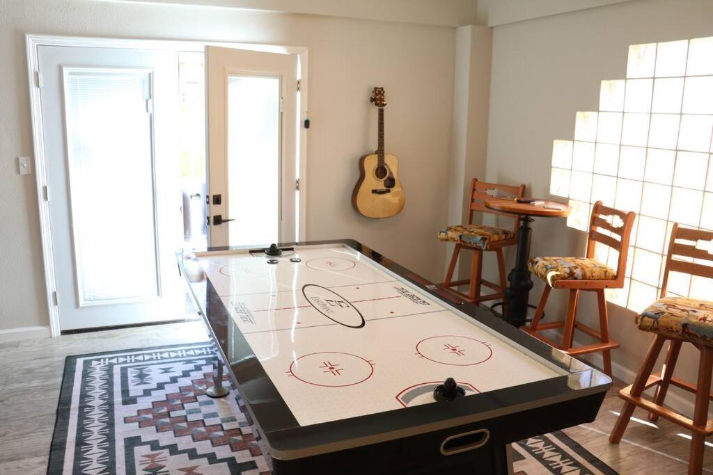 Cowboy Den-Hot Tub-Game Room-Pet Friendly-No Pet Fees! Albuquerque Zewnętrze zdjęcie
